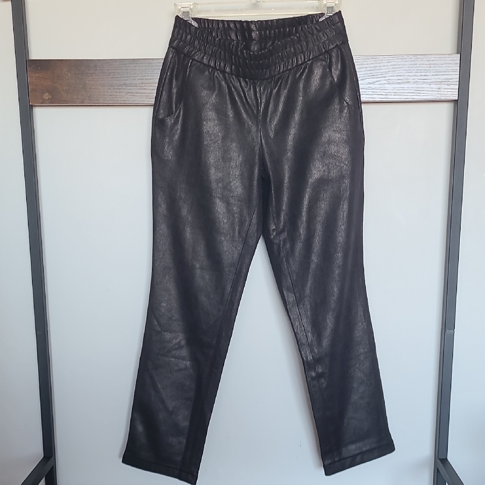 Kenar Black Ankle Cropped Pants